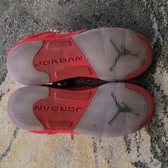 2017 Air Jordan 5 Retro BG 'Red Suede - Picture 4 of 6